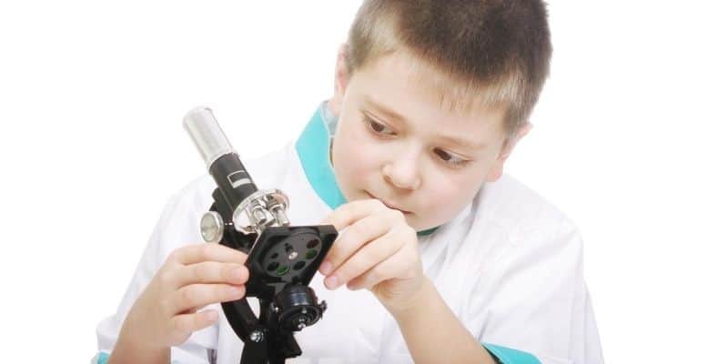 microscope with kid